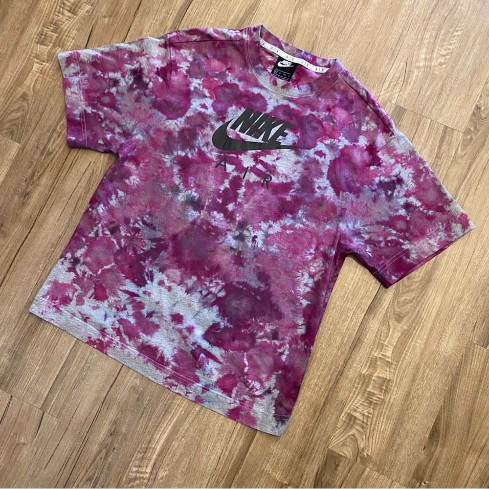 🔮NEW🔮 CUSTOM NIKE TIE DYE WMNS TEE